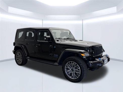 Used 2024 Jeep Wrangler High Altitude AWD/4WD image 10