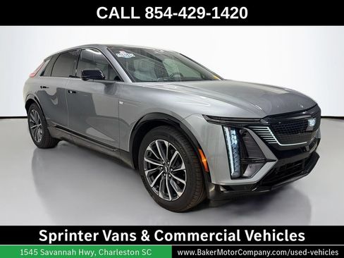 Used 2024 Cadillac Lyriq Sport RWD image 7