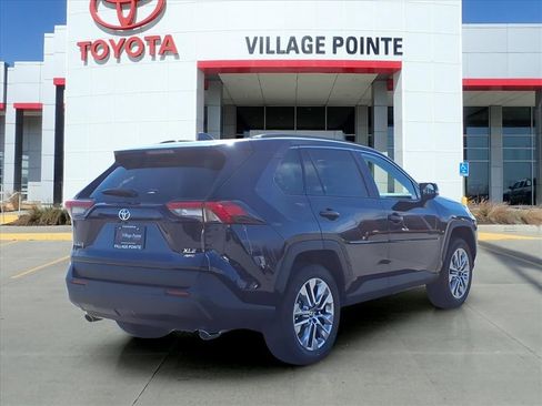 New 2025 Toyota RAV4 XLE Premium image 7