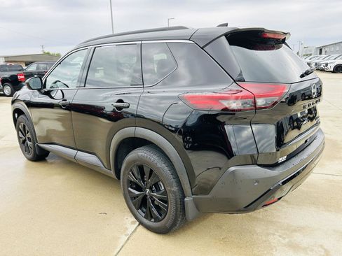Used 2023 Nissan Rogue SV w/ SV Premium B Package AWD/4WD image 36