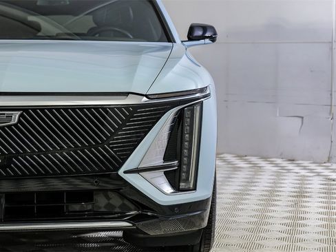 Used 2024 Cadillac Lyriq Luxury image 50