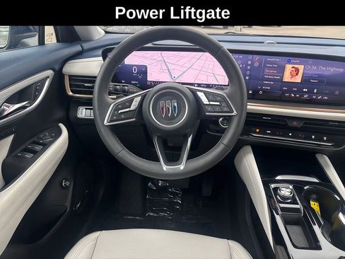 Used 2025 Buick Envision Avenir image 19