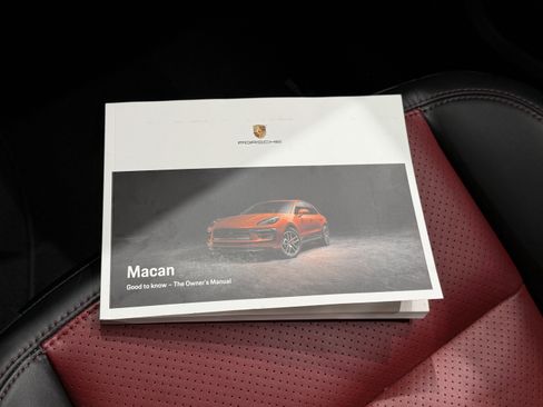 Certified 2023 Porsche Macan image 53