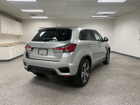 Used 2021 Mitsubishi Outlander Sport LE image 5