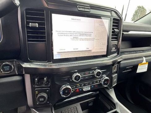 New 2026 Ford F250 Lariat image 28