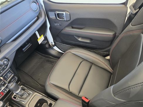 New 2026 Jeep Wrangler Unlimited Rubicon 392 image 24