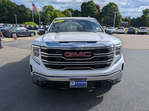 Used 2024 GMC Sierra 1500 SLT w/ SLT Premium Plus Package AWD/4WD image 9