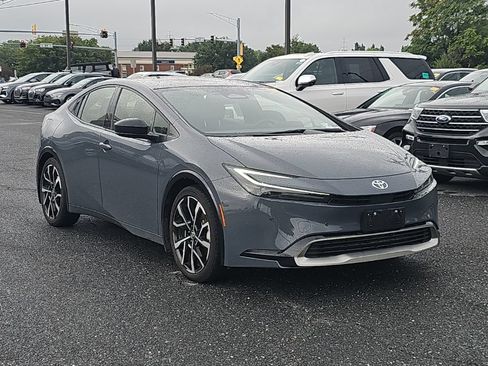 Used 2023 Toyota Prius Prime FWD image 1