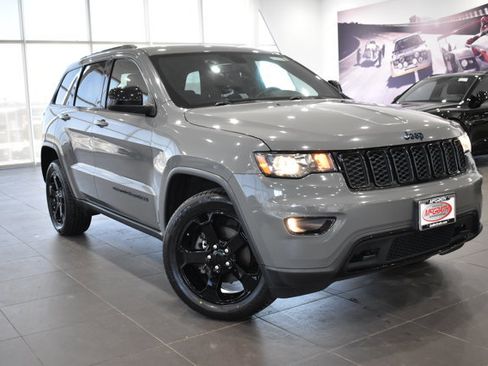 Used 2019 Jeep Grand Cherokee Laredo image 36