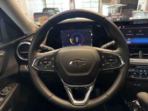 Used 2026 Chevrolet Trax ACTIV w/ Driver Confidence Package FWD image 18