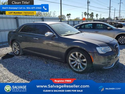 Used 2018 Chrysler 300 Limited w/ Safetytec Plus Group image 5