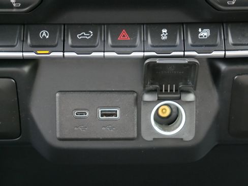 Used 2019 Chevrolet Silverado 1500 RST w/ All-Star Edition image 20