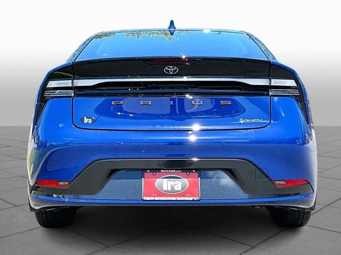 New 2025 Toyota Prius Plug-In Hybrid image 4