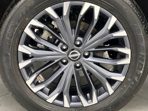 Used 2025 Nissan Rogue SL w/ Tech Package image 66