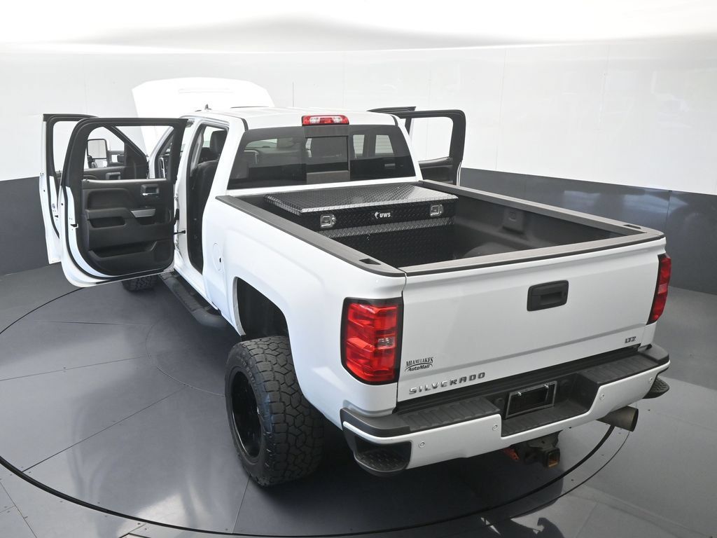 Used 2018 Chevrolet Silverado 2500 LTZ w/ Duramax Plus Package AWD/4WD image 76