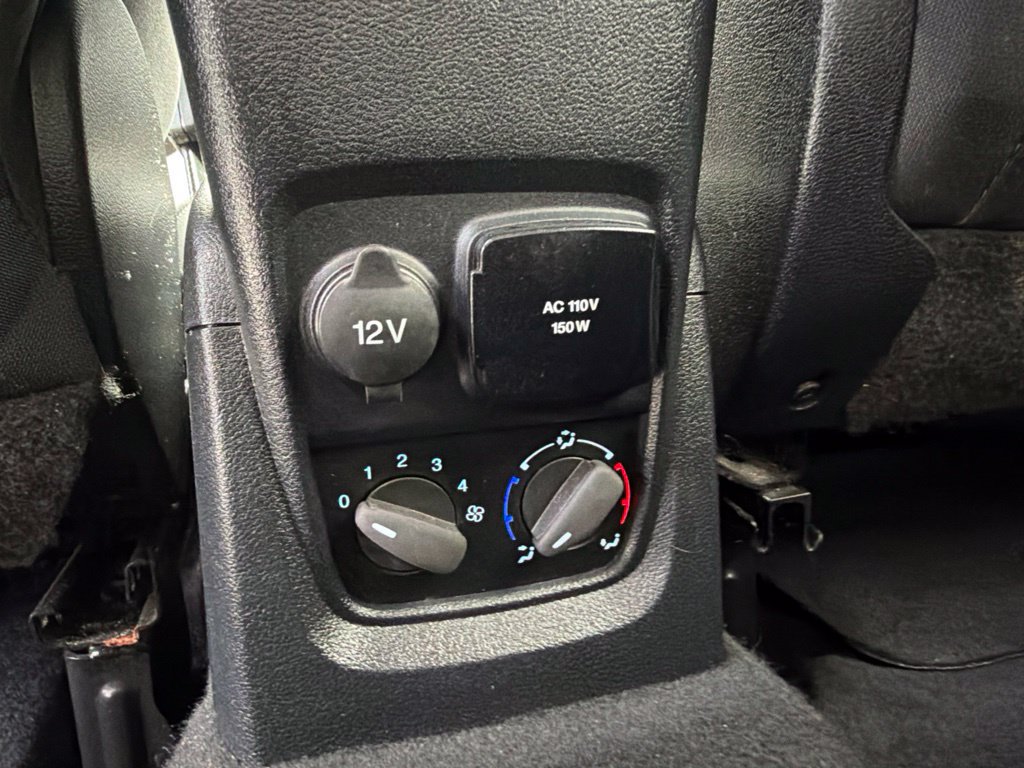 Used 2022 Ford Transit Connect XLT FWD image 12