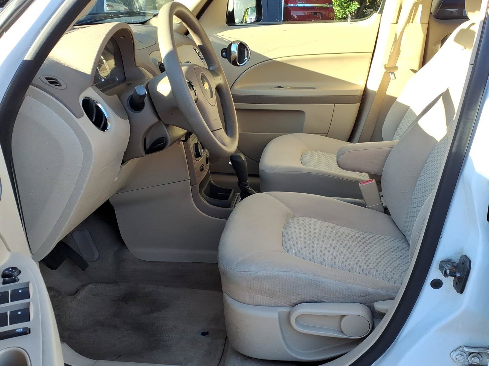 Used 2009 Chevrolet HHR LS FWD image 8