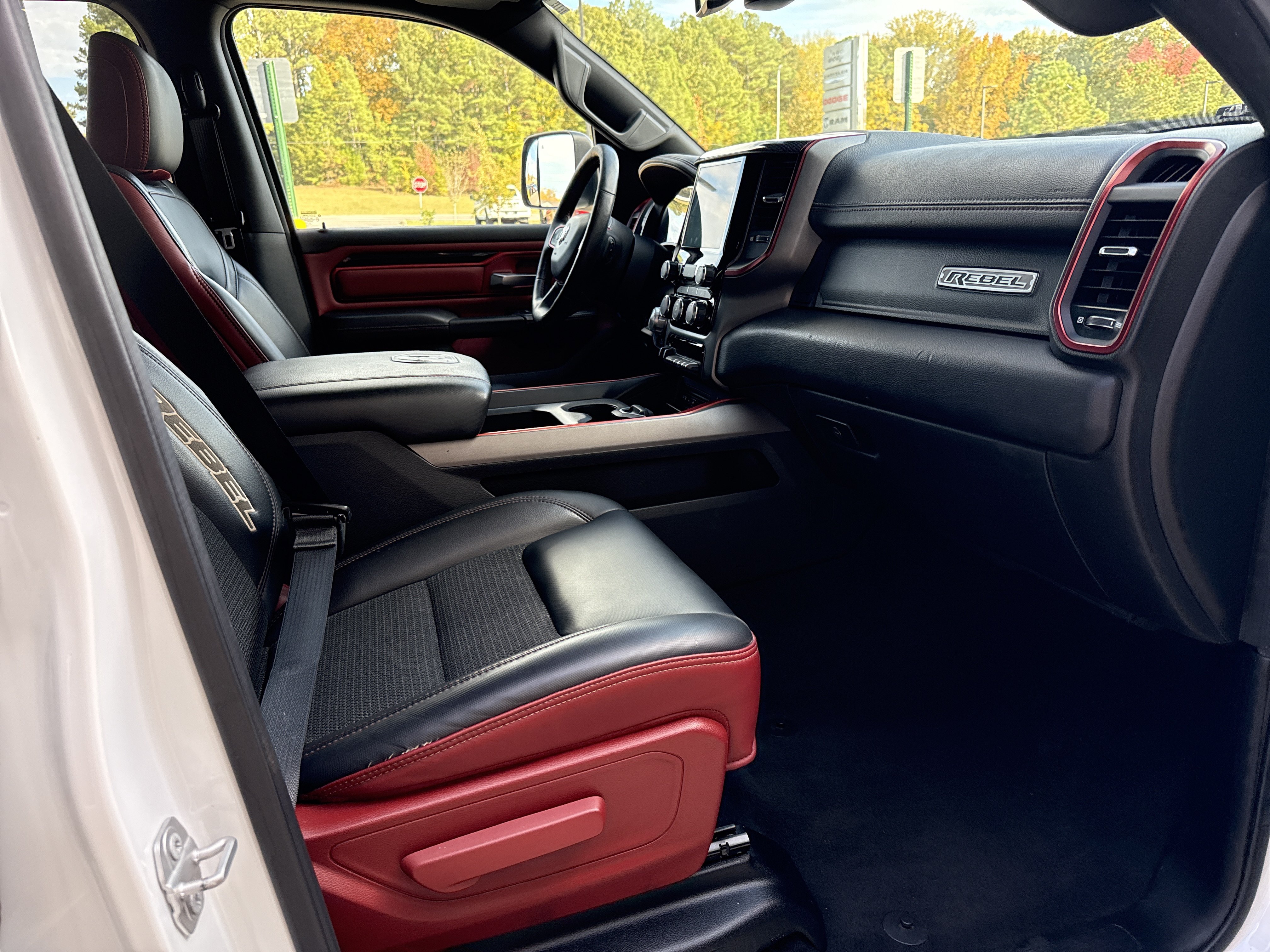 Used 2019 RAM 1500 Rebel w/ Rebel Level 2 Equipment Group AWD/4WD image 19