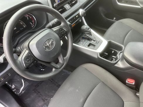 Used 2025 Toyota RAV4 LE image 10