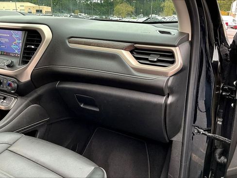 Used 2021 GMC Acadia Denali w/ Denali Technology Package image 16