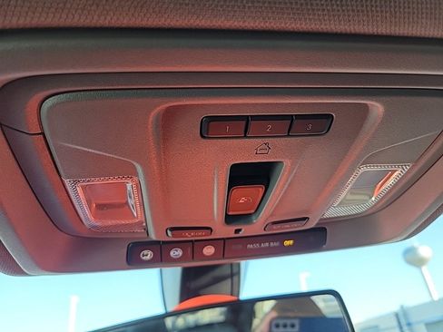 Used 2020 Chevrolet Silverado 1500 LT Trail Boss image 11