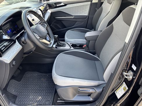 Used 2023 Volkswagen Taos S image 21