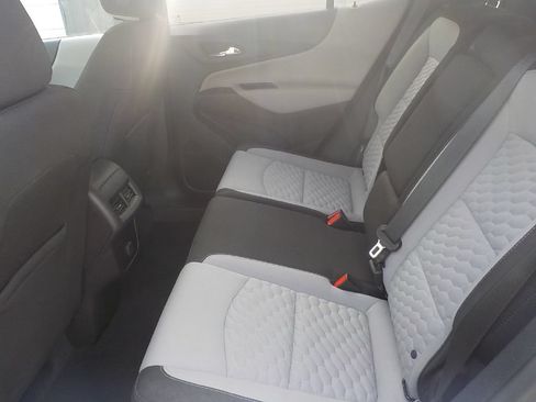 Used 2018 Chevrolet Equinox LT FWD image 10