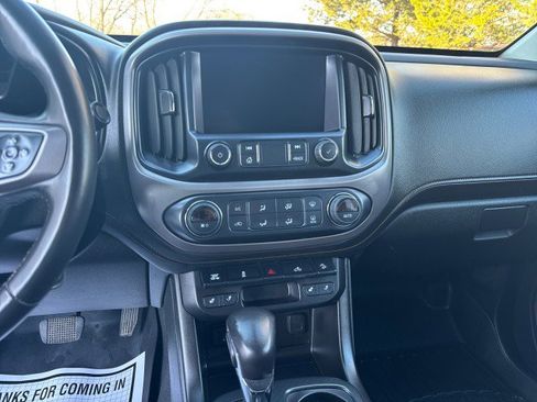 Used 2022 GMC Canyon AT4 image 14