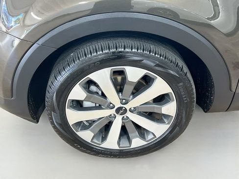 Certified 2022 Kia Telluride EX w/ EX Premium Package image 35