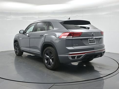 Used 2021 Volkswagen Atlas Cross Sport SE image 25