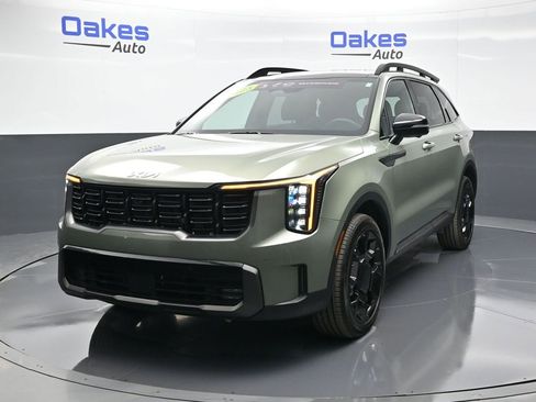 Certified 2025 Kia Sorento SX Prestige image 4