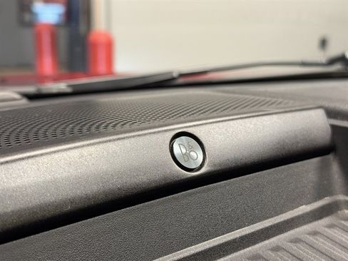 Used 2020 Ford F150 Lariat w/ Equipment Group 502A Luxury image 32