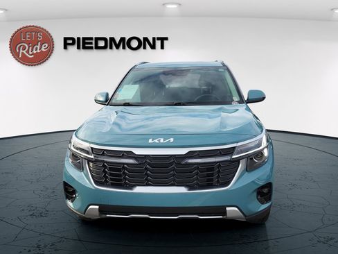 Used 2026 Kia Seltos EX FWD image 3