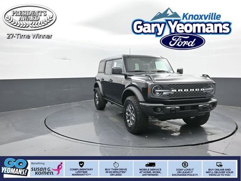 New 2025 Ford Bronco Badlands image 1
