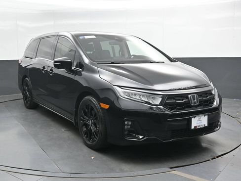 Used 2025 Honda Odyssey Elite image 4