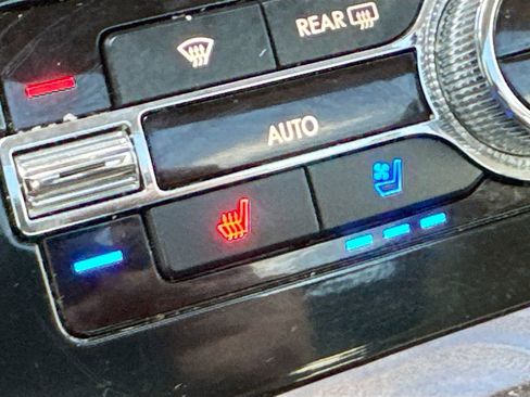 Used 2020 Lincoln Navigator L Reserve w/ Luxury Package image 20