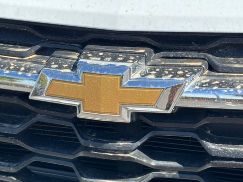 Used 2024 Chevrolet Trax LS w/ LS Convenience Package FWD image 9