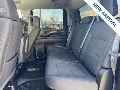 Used 2025 Chevrolet Silverado 2500 LT w/ Convenience Package image 14