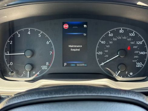Used 2025 Toyota Corolla LE FWD image 25