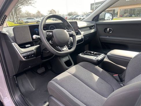Certified 2025 Hyundai Ioniq 5 SE image 24