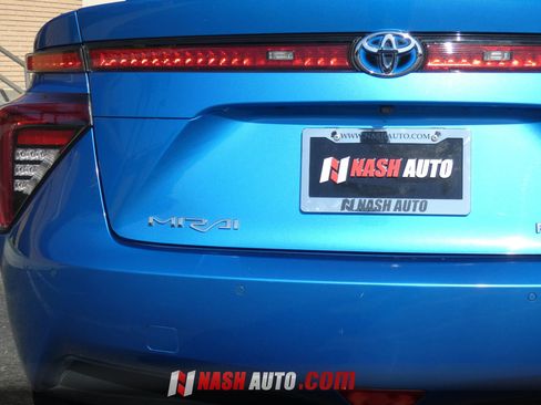 Used 2018 Toyota Mirai FWD image 11