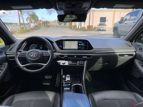 Used 2020 Hyundai Sonata SEL Plus w/ Tech Package image 11