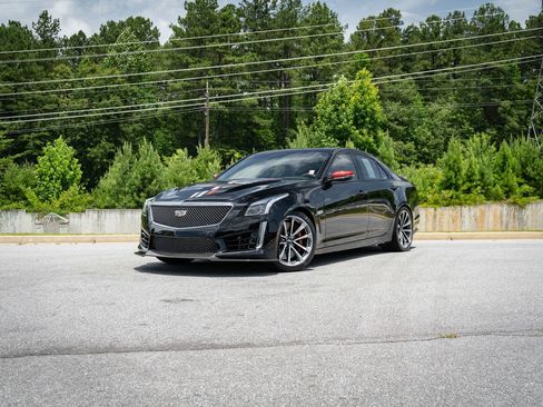 Used 2018 Cadillac CTS V RWD image 1