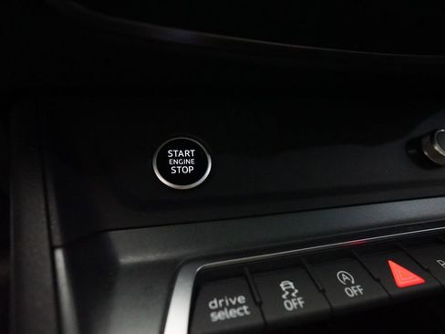 Used 2023 Audi Q3 2.0T Premium Plus w/ Premium Plus Package image 32