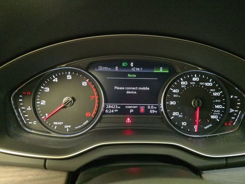 Used 2023 Audi Q5 2.0T Premium w/ Convenience Package image 13