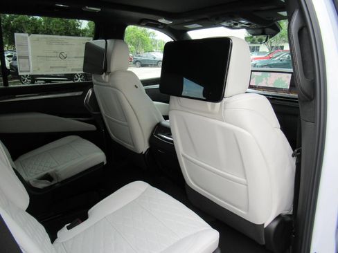New 2026 Cadillac Escalade Platinum Sport w/ LPO, ONYX Package AWD/4WD image 11