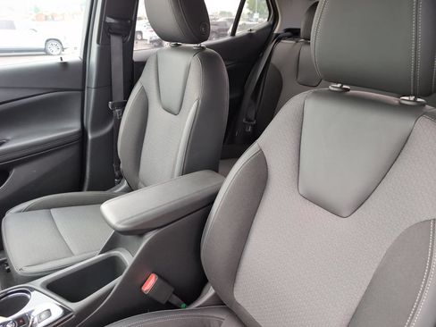 Used 2022 Buick Encore GX Preferred w/ Cold Weather Comfort Package AWD/4WD image 12