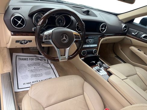 Used 2014 Mercedes-Benz SL 550 image 10