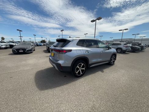 Used 2026 Volkswagen Tiguan SE AWD/4WD image 14
