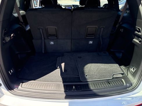 Used 2025 Jeep Grand Cherokee L Laredo w/ Luxury Tech Group I AWD/4WD image 23
